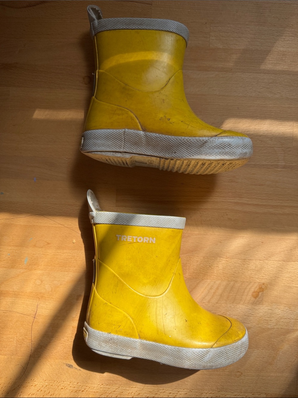 Little Kids Tretorn Yellow Rain Boots size EU 25 (8.5/9)